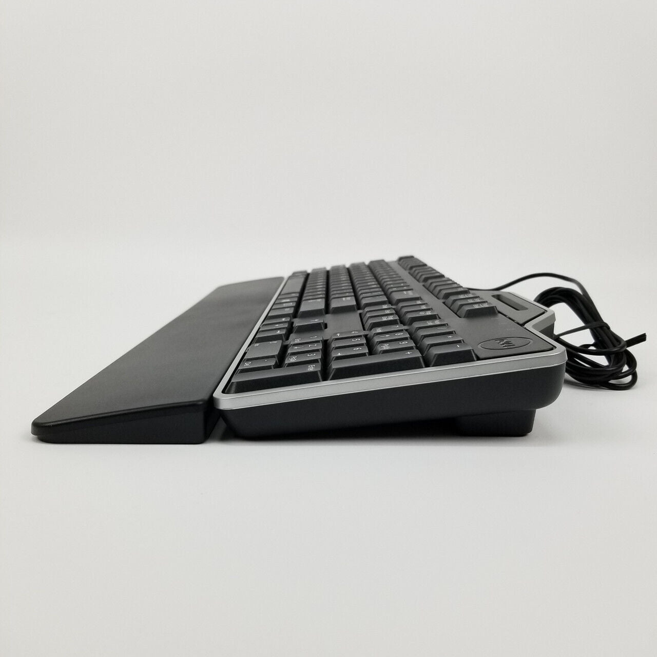 Dell Smartcard KB813t USB Keyboard | Grade A - ShopComprenew