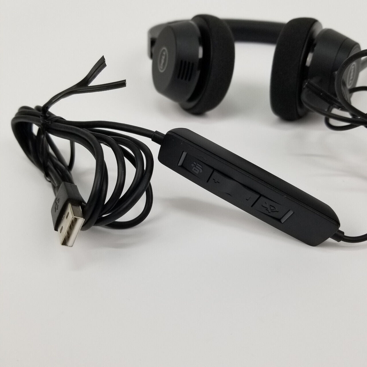 Dell Plantronics BW3320-M Wired USB-A Headset | Grade A - ShopComprenew