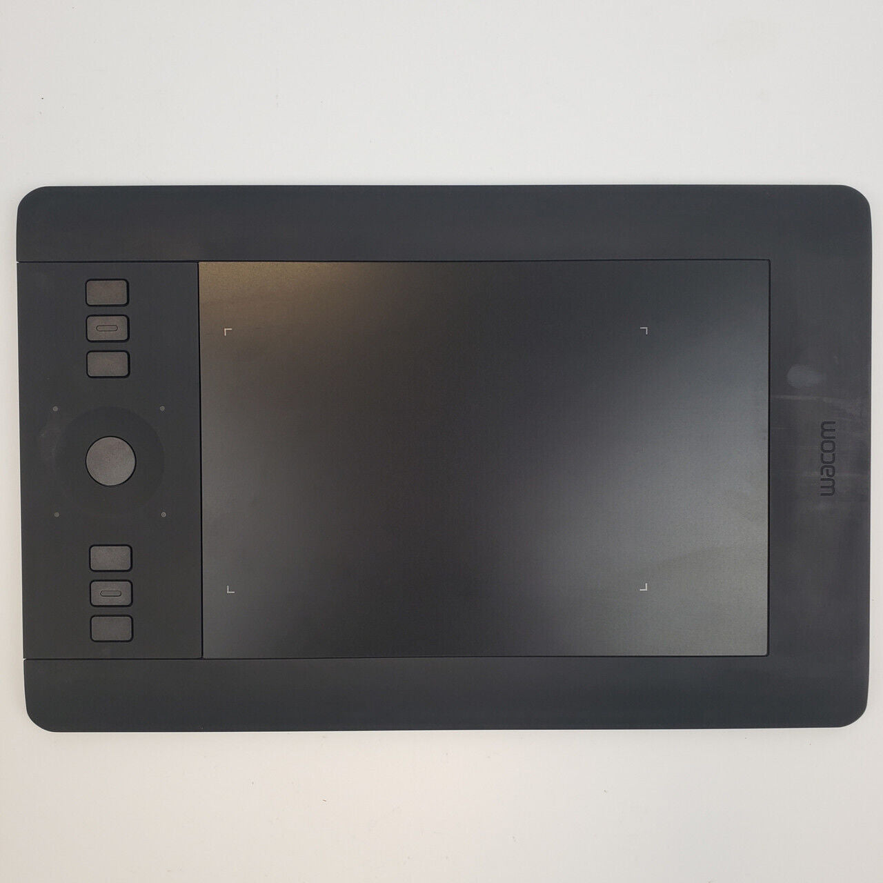 Wacom PTH451 Intuos Pro Graphics Tablet (No Pen) | Grade B - ShopComprenew