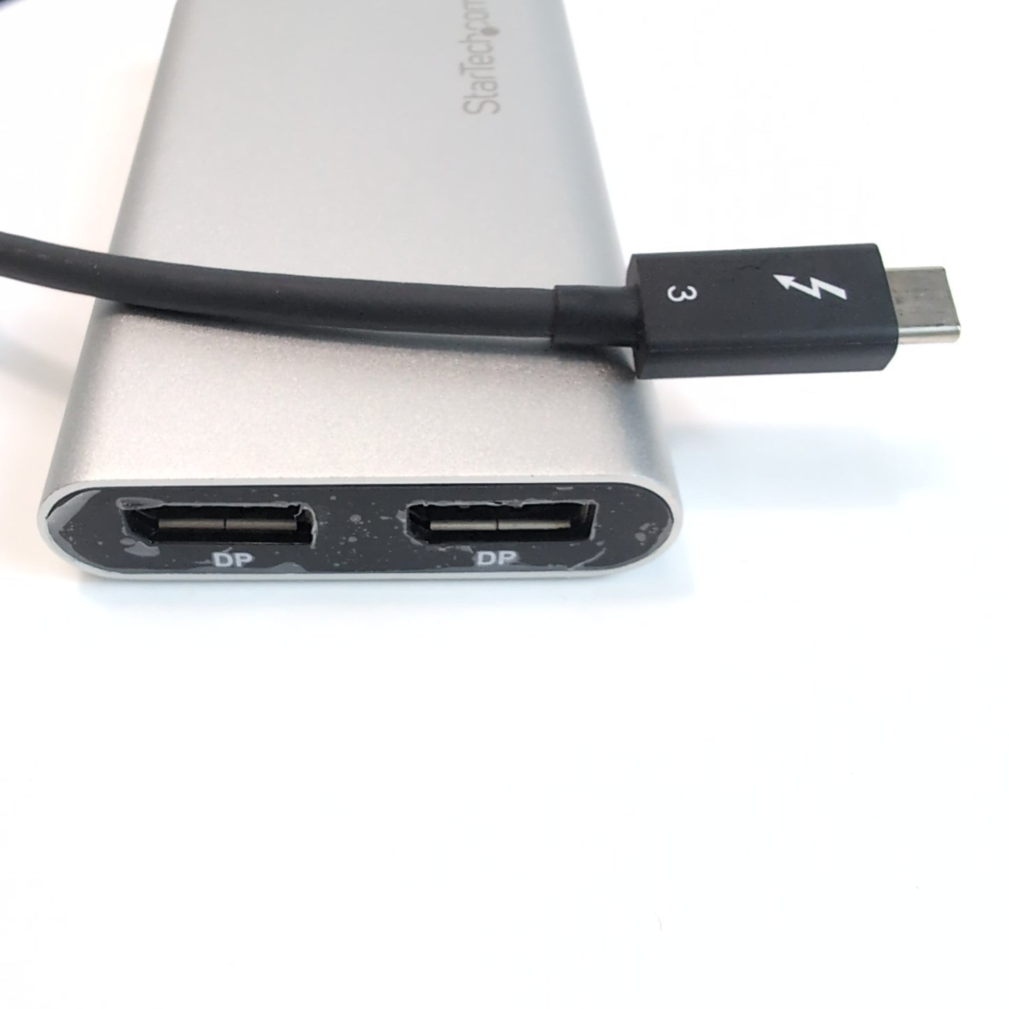 Thunderbolt 3 (M) to Dual DisplayPort (F) Video Adapter | Grade B