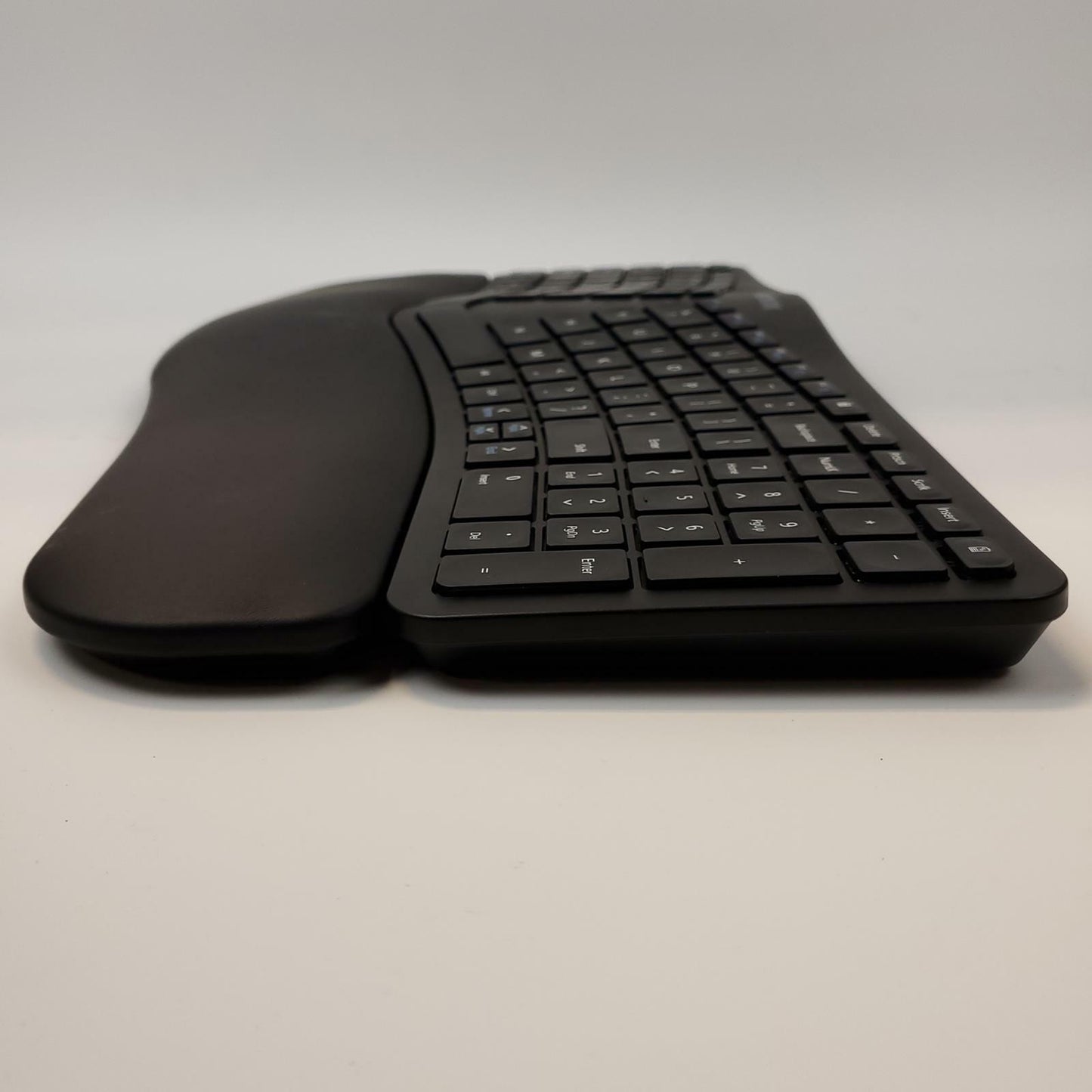 Arteck HW315 Wireless USB Keyboard | Grade A